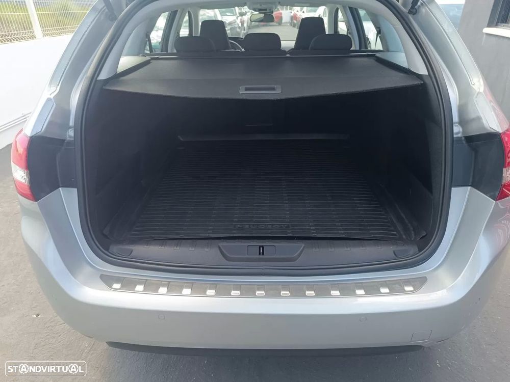 Peugeot 308 SW 1.6 BlueHDi Allure - 29