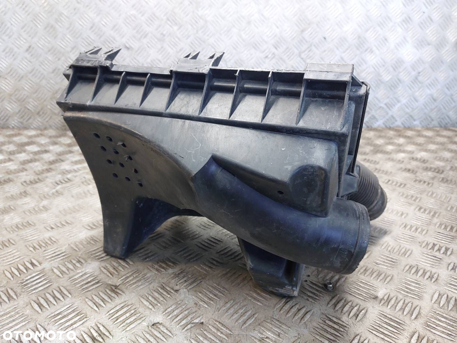 OBUDOWA FILTRA + PRZEPŁYWOMIERZ RURA DOLOT VECTRA C 1.9 CDTI 55350912 - 3