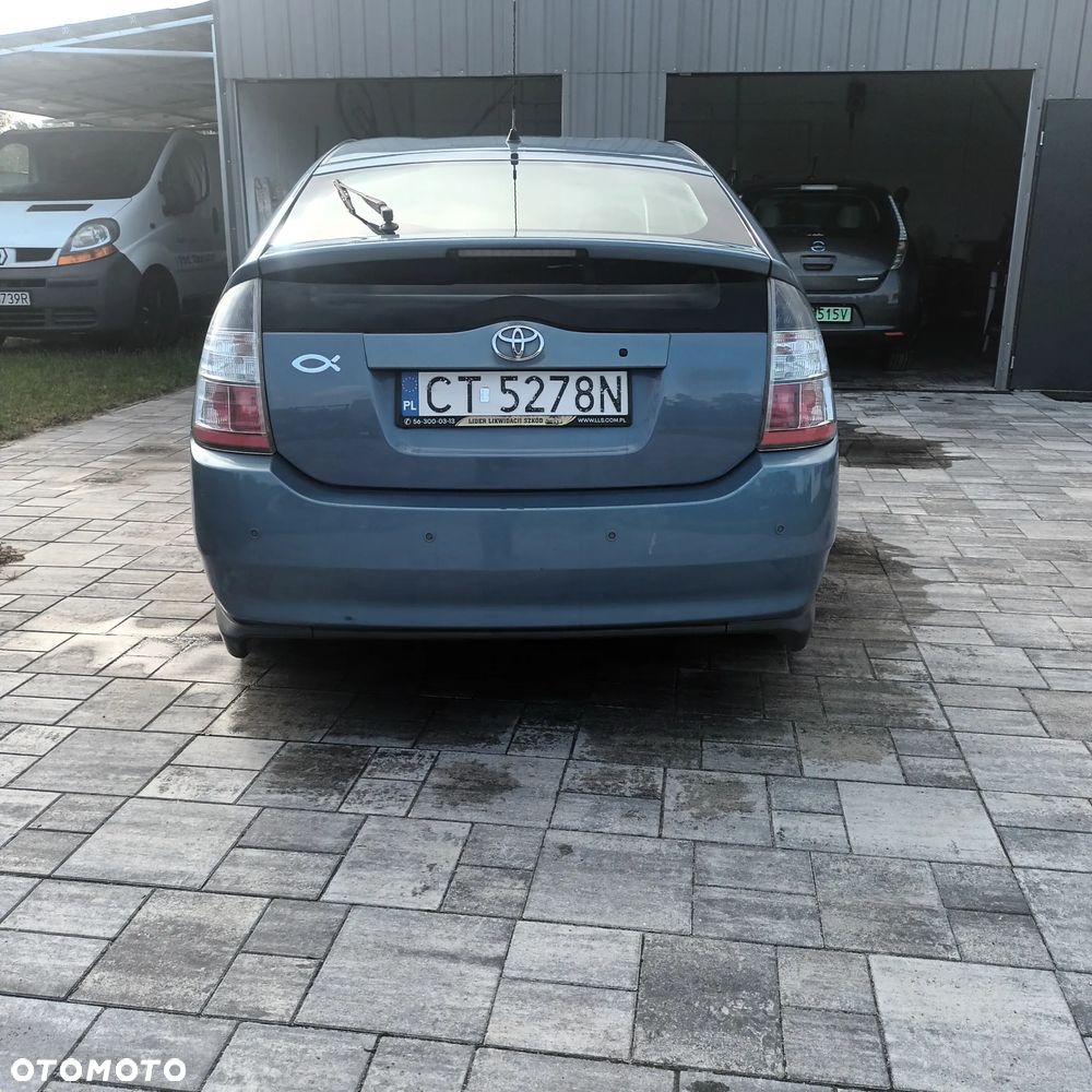 Toyota Prius 1.5 VVT-i Sol - 3