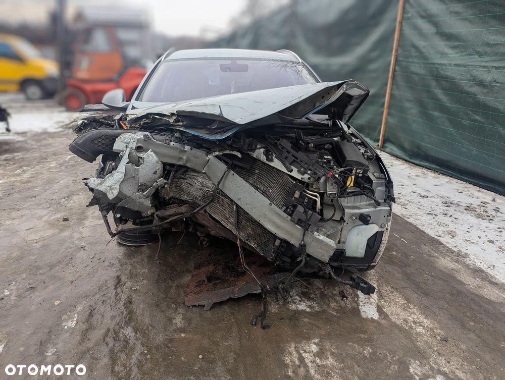Opel Insignia 2010 2.0  na części - 10