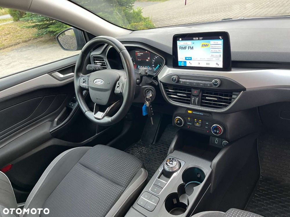 Ford Focus Turnier 1.5 EcoBlue Start-Stopp-System TITANIUM - 7