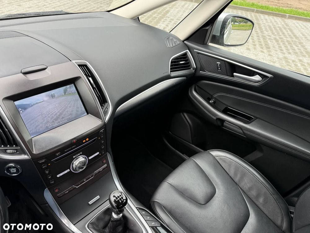Ford S-Max - 21