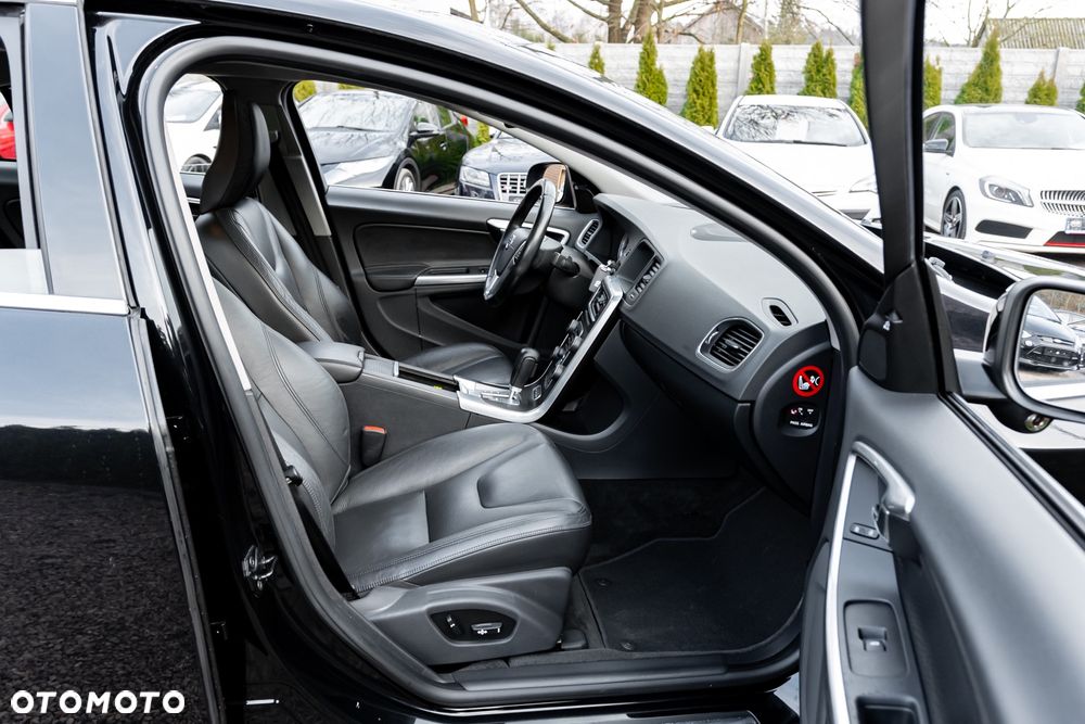 Volvo S60 T6 AWD Geartronic Summum - 22