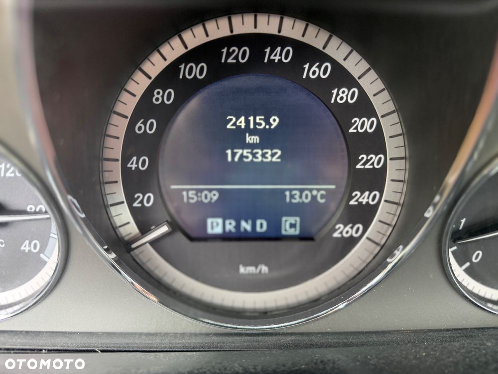 Mercedes-Benz Klasa C 180 Kompressor Automatik Avantgarde - 32