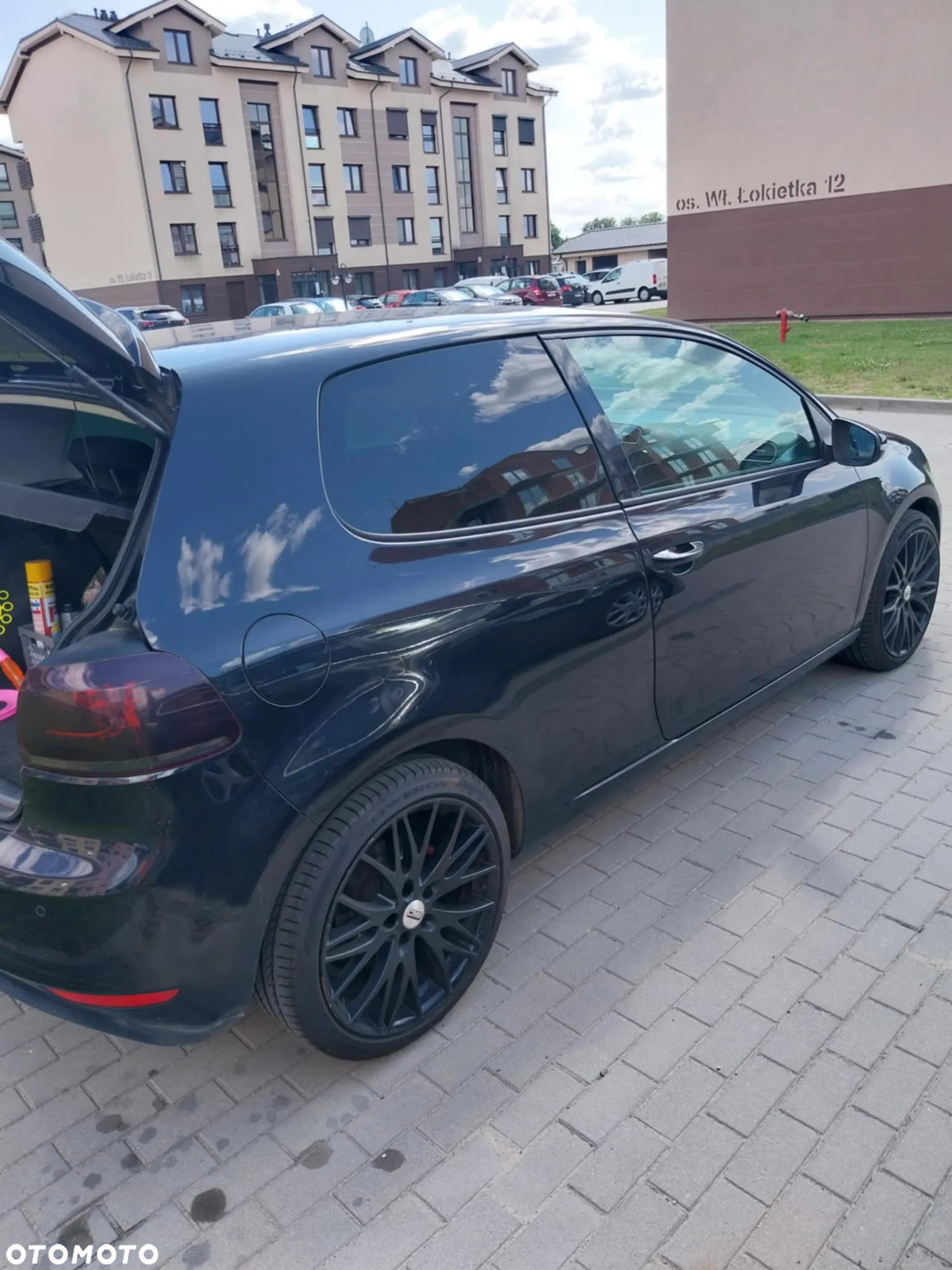 Volkswagen Golf - 6