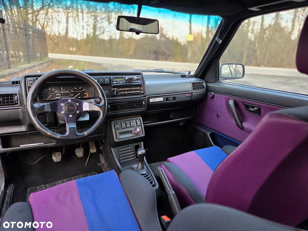 Volkswagen Golf 1.8 - 10