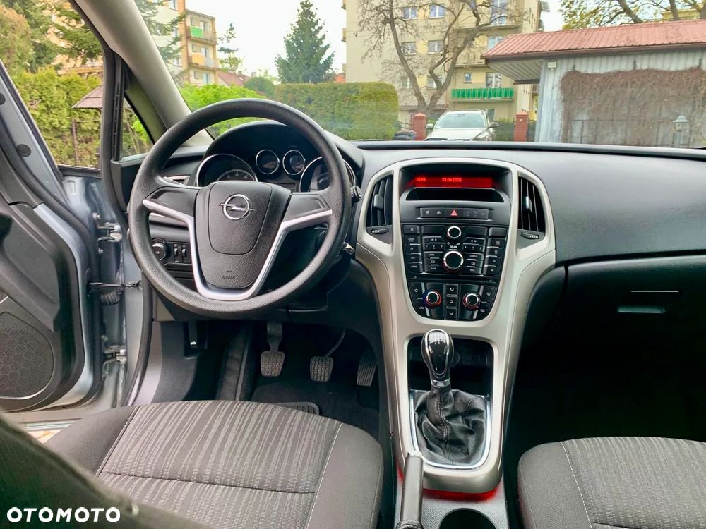 Opel Astra 1.4 ecoFLEX - 6