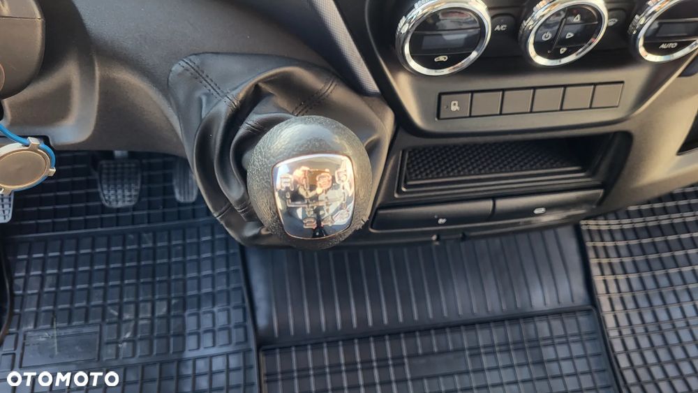 Iveco Daily 35S180 / doka / auto brygadowe / 6 osobowe / - 28