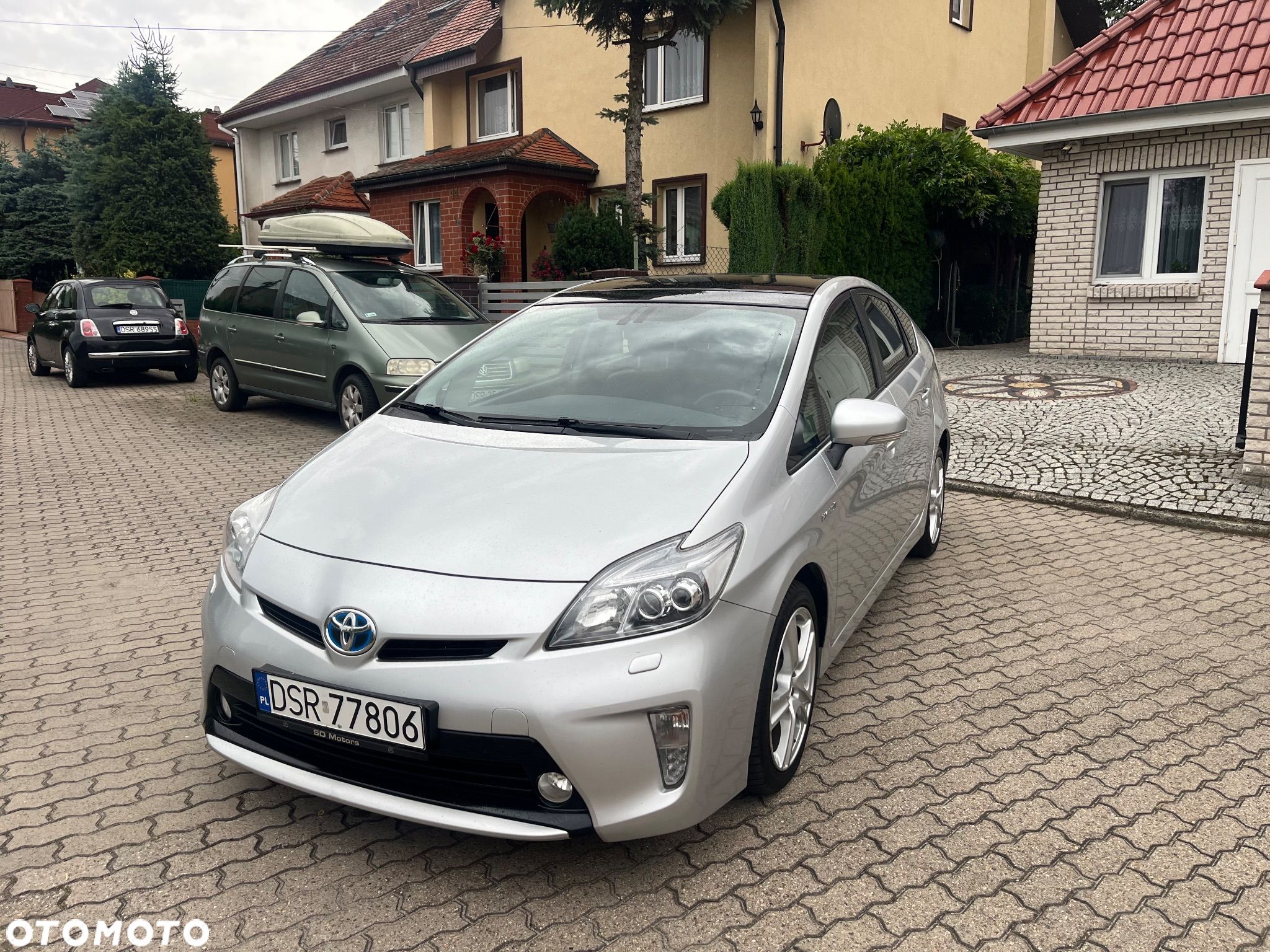 Toyota Prius (Hybrid) Comfort - 1