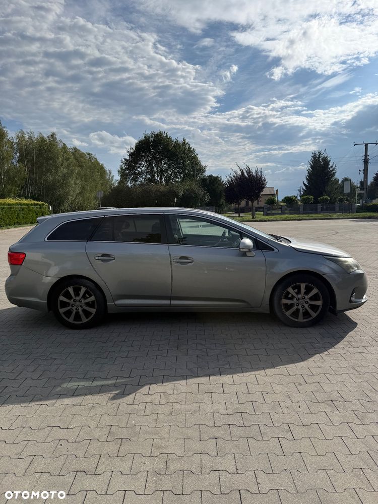 Toyota Avensis - 7