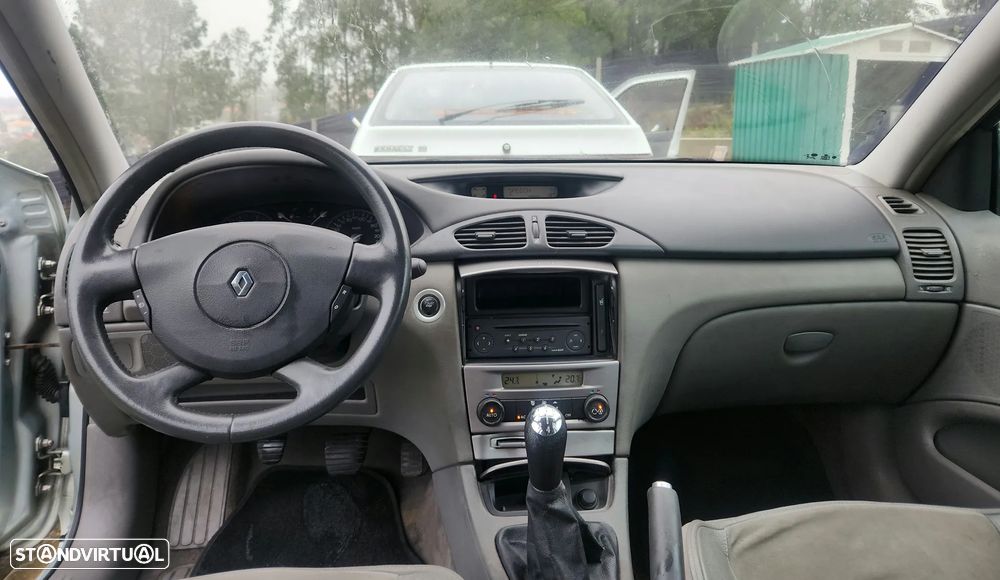 Renault Laguna Break 1.6 Privilège - 7