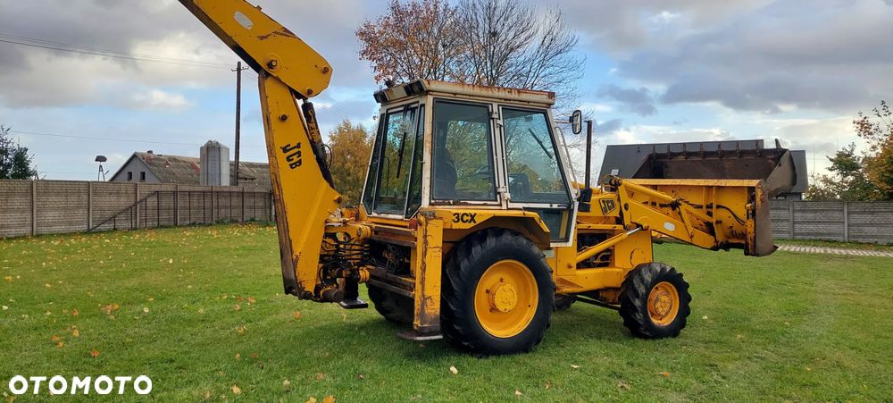 JCB 3CX - 4