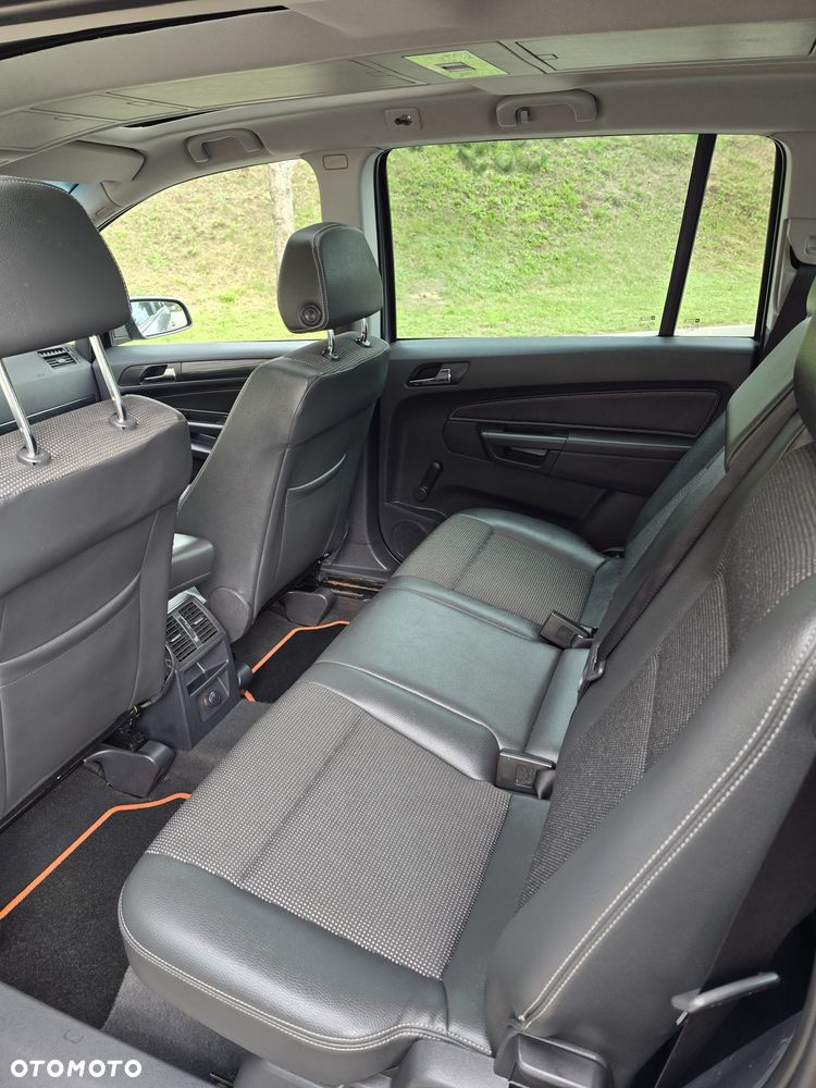 Opel Zafira - 8