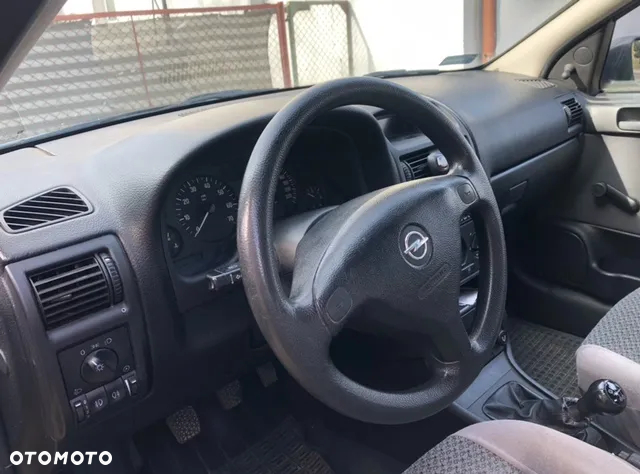 Opel Astra - 6