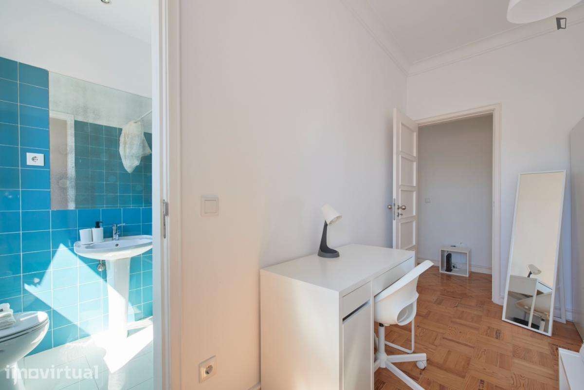Quarto - localizado em Entrecampos Lisbon - Grande imagem: 5/34