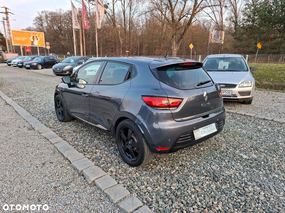 Renault Clio TCe 100 TomTom Edition - 12