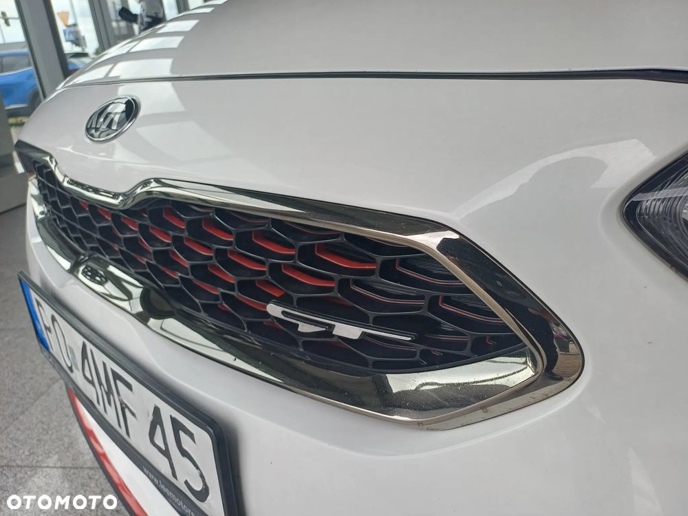 Kia ProCeed - 9