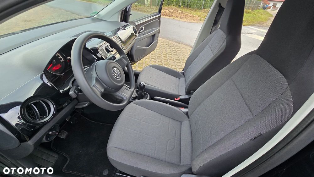Volkswagen up! move - 10