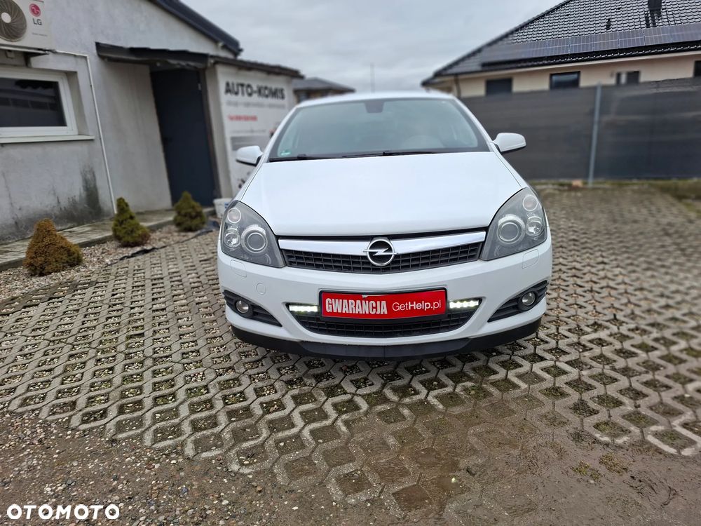 Opel Astra 1.8 Black&White - 23