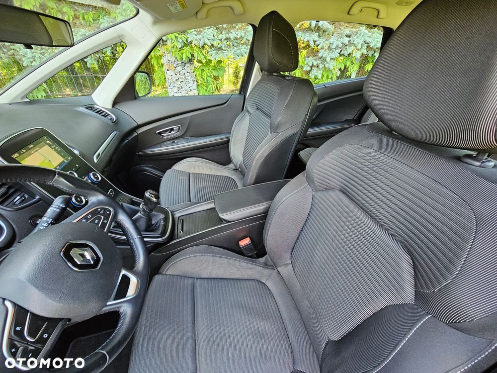 Renault Scenic ENERGY TCe 130 INTENS - 21