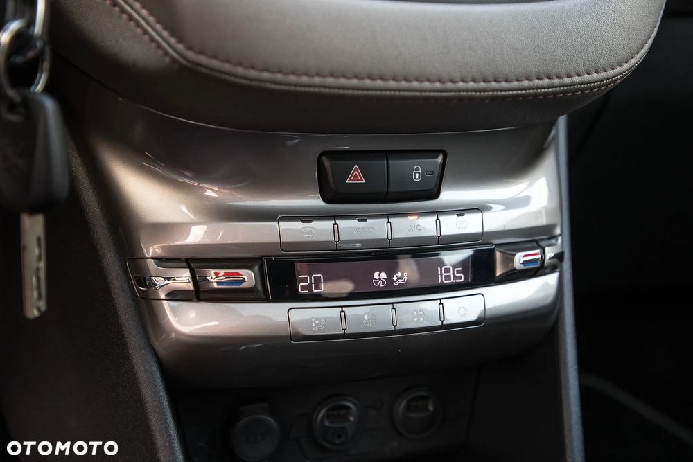 Peugeot 208 155 THP XY - 24
