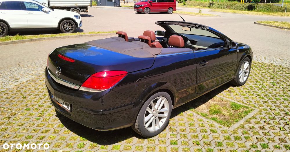 Opel Astra 1.9 CDTI Cosmo - 6