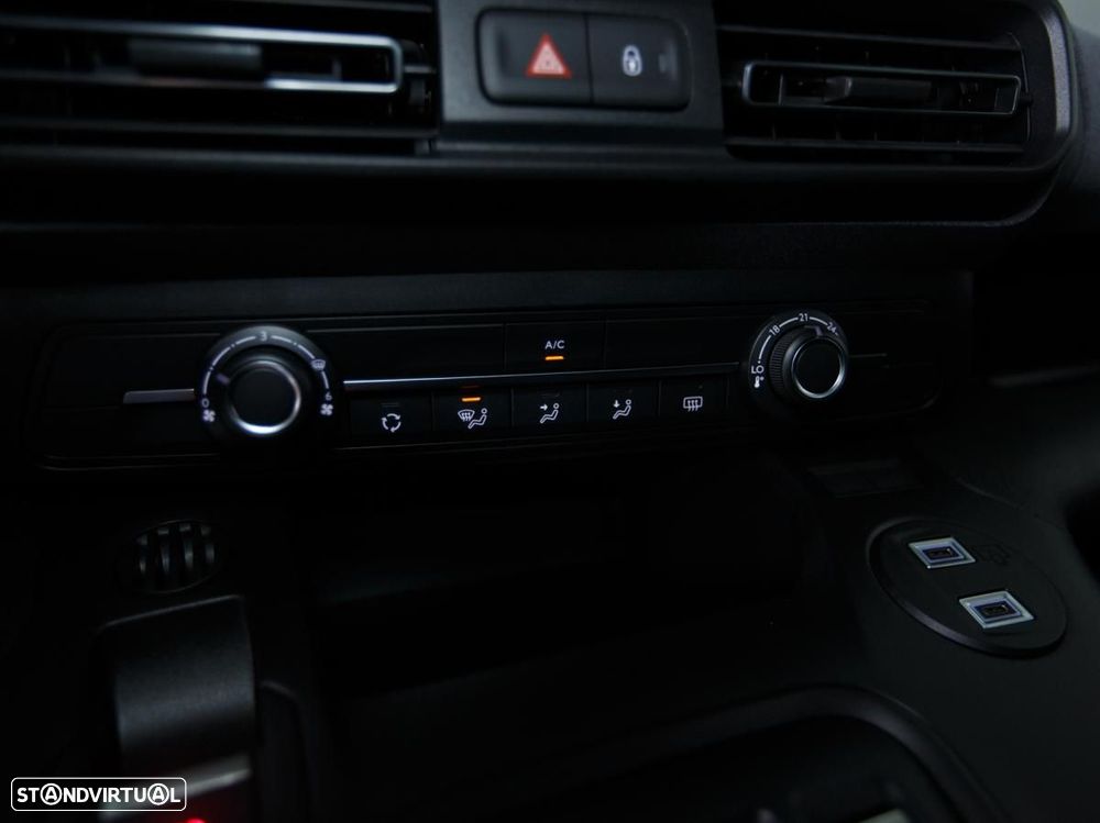 Peugeot e-Rifter 50 kWh Long Allure - 16