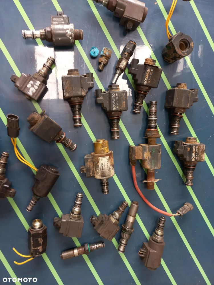 Elektrozawór Cewka SAME RUBIN,TITAN,LAMBORGHINI CHAMPION,HURLIMAN,MASSEY,CASE,DEUTZ.RENAULT - 1