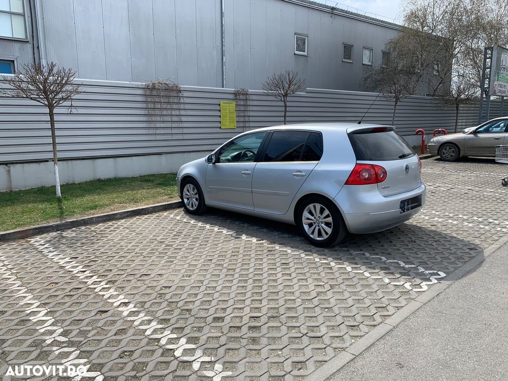 Volkswagen Golf 1.6 Trendline - 2