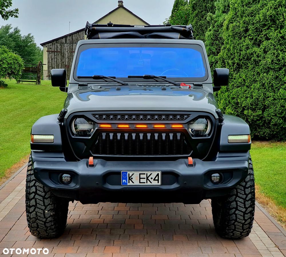 Jeep Wrangler - 1
