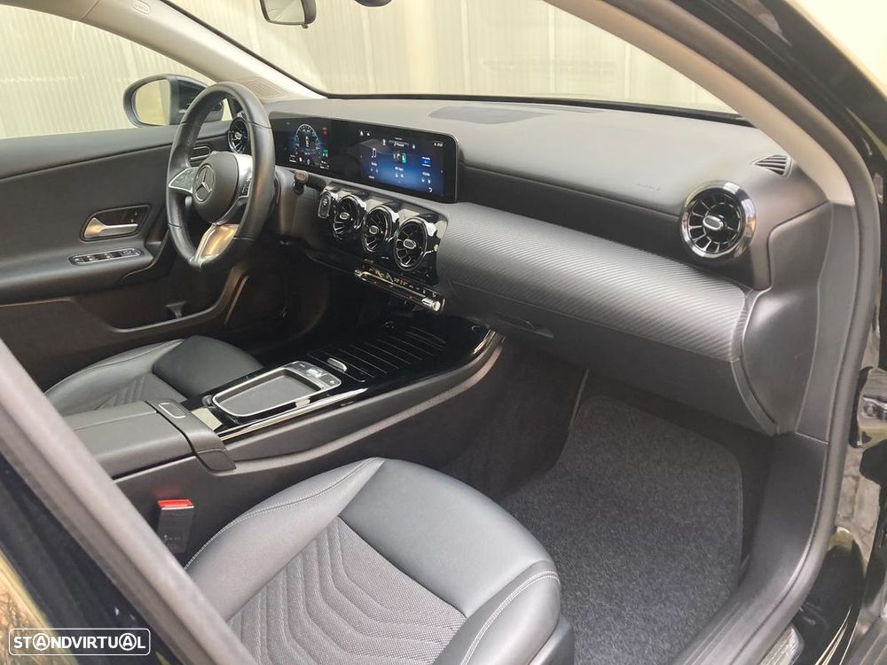 Mercedes-Benz A 250 e 8G-DCT Edition 2021 — fotografia 32