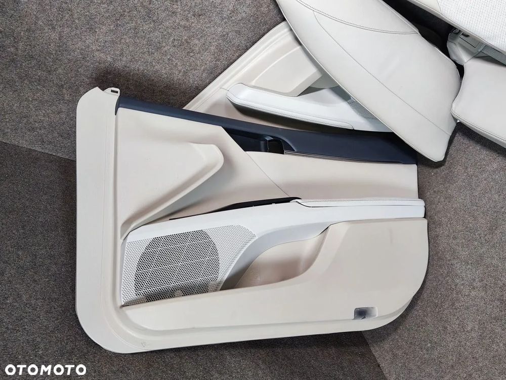 TOYOTA CAMRY 2.5h od 2019r Fotele Kanapy Boczki Skórzane - 10