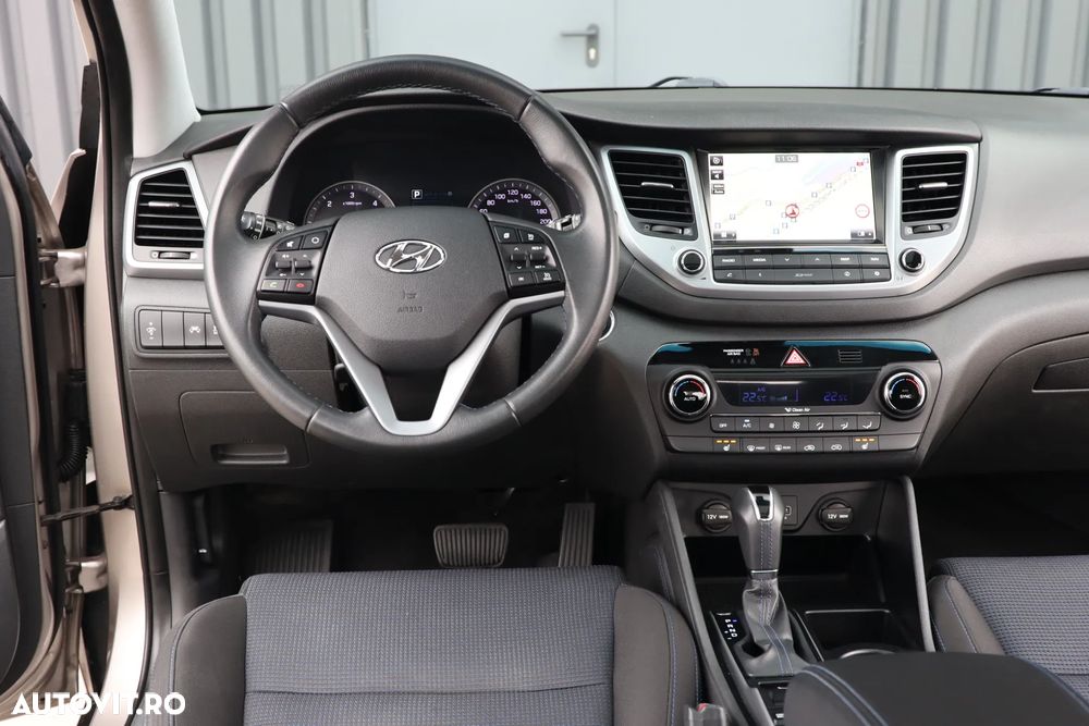 Hyundai Tucson 2.0 CRDI 4WD Automatik Premium - 34