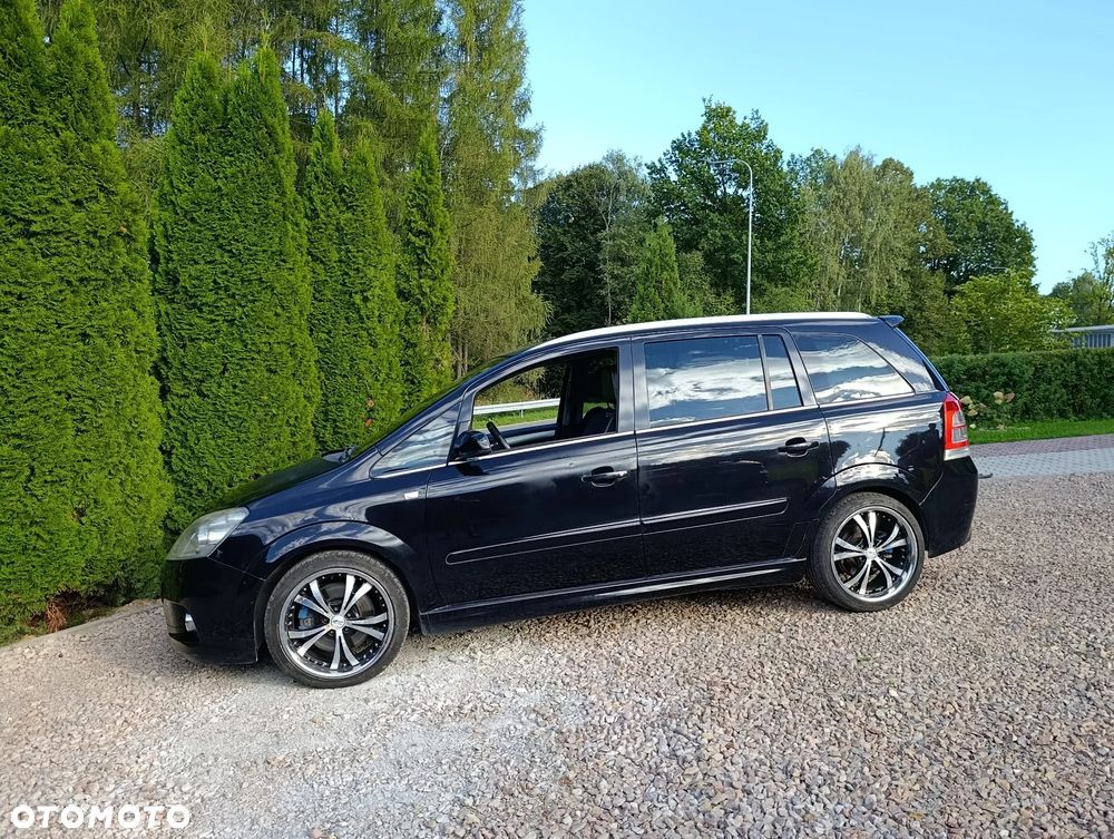 Opel Zafira 2.0 T OPC - 8