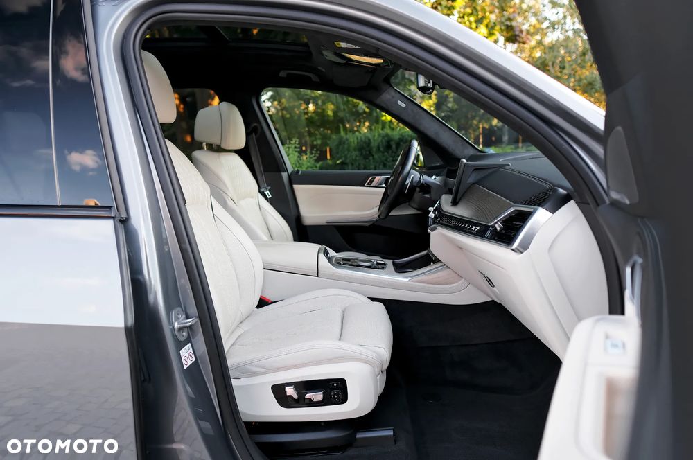 BMW X7 M50d sport - 10