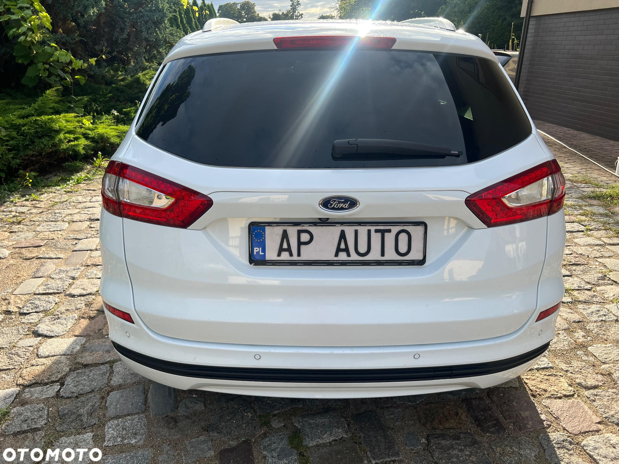 Ford Mondeo 2.0 TDCi Ambiente - 4