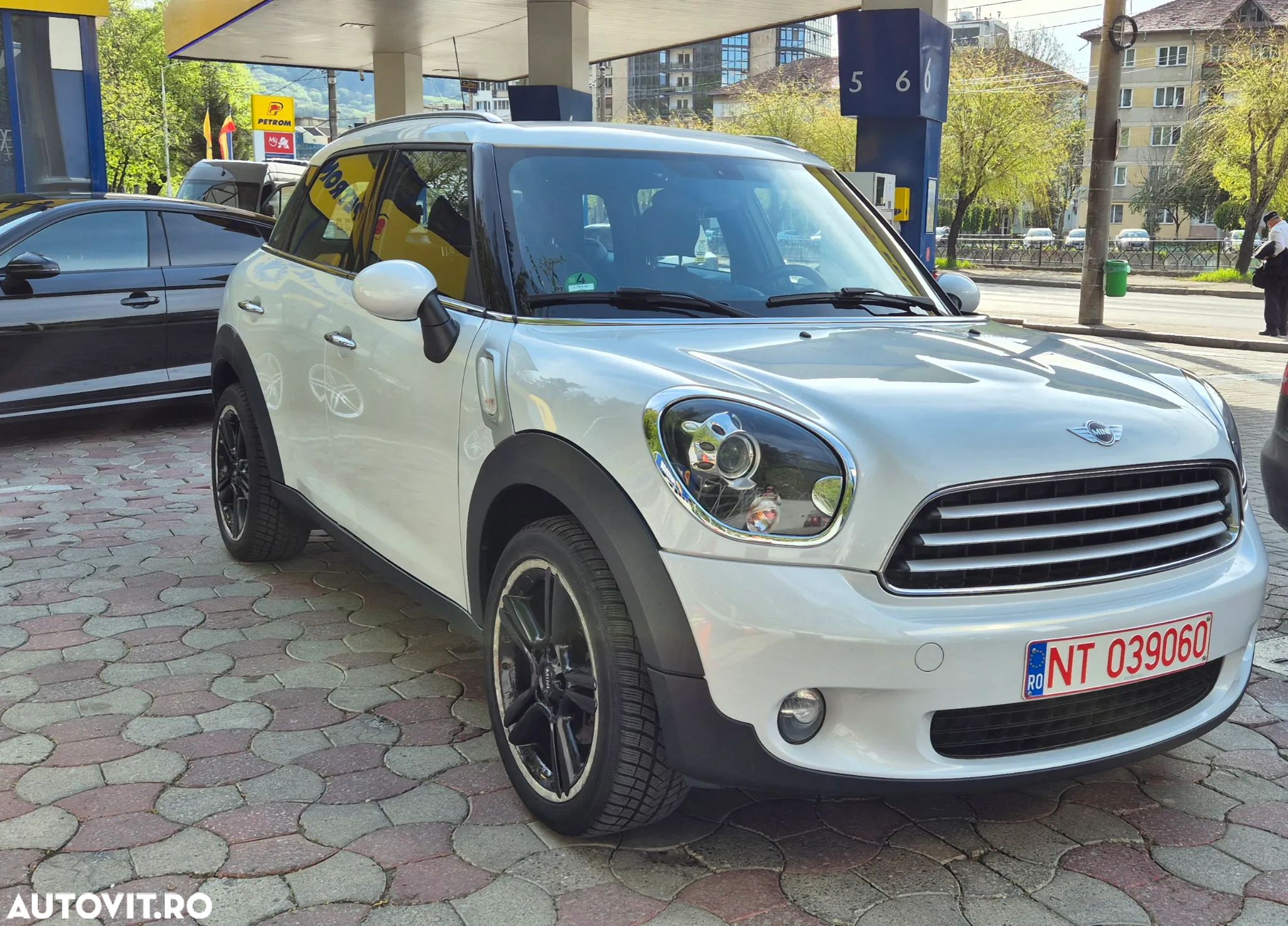 Mini Countryman - 1