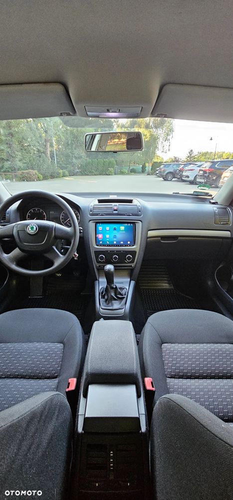 Skoda Octavia 1.6 - 23