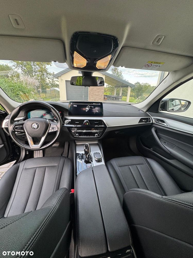BMW Seria 5 520d xDrive Business Edition - 24