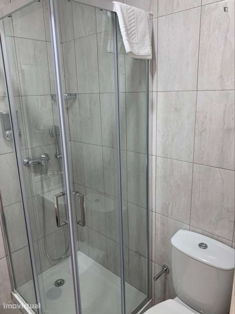Apartamento com 4 quartos - localizado em Mouraria Lisbon - Grande imagem: 2/25
