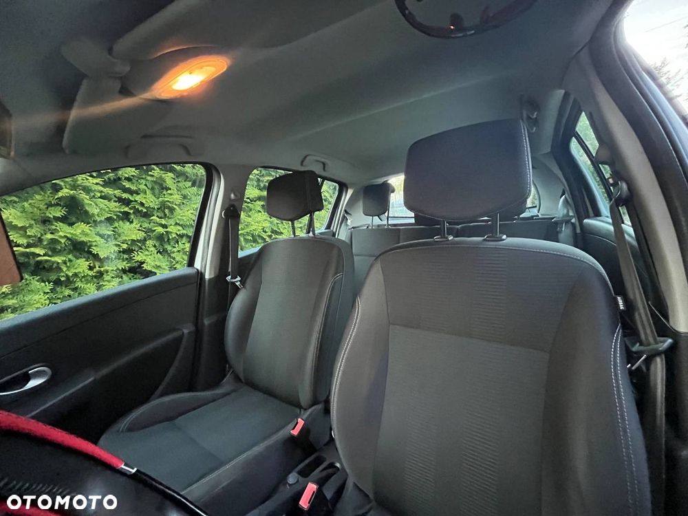 Renault Clio - 6