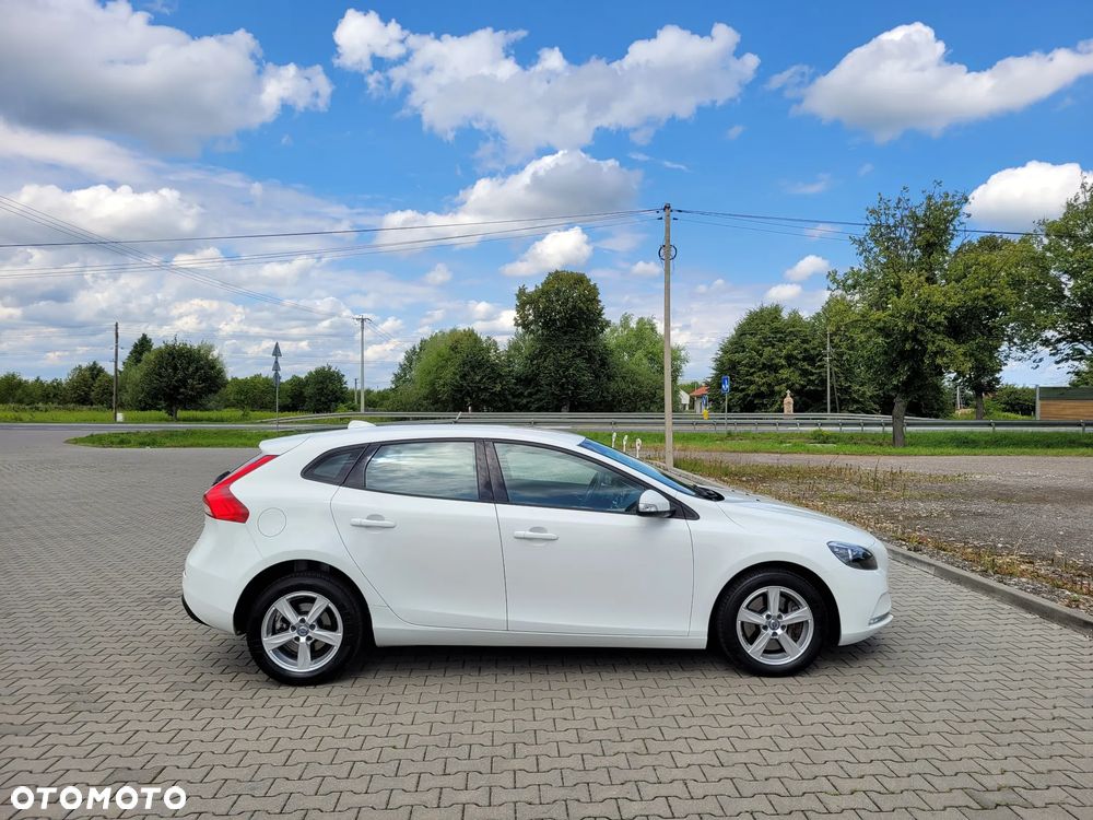 Volvo V40 - 15