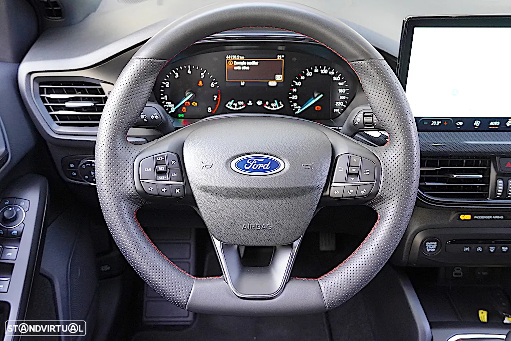 Ford Focus SW 1.0 EcoBoost MHEV ST-Line - 30