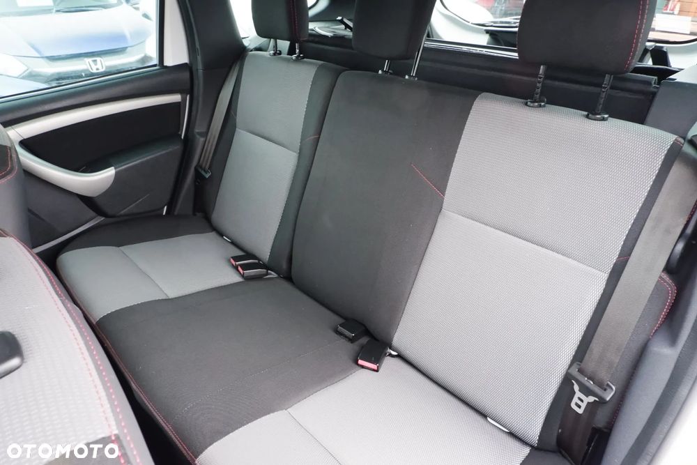 Dacia Duster 1.6 16V 105 4x2 Ice - 28