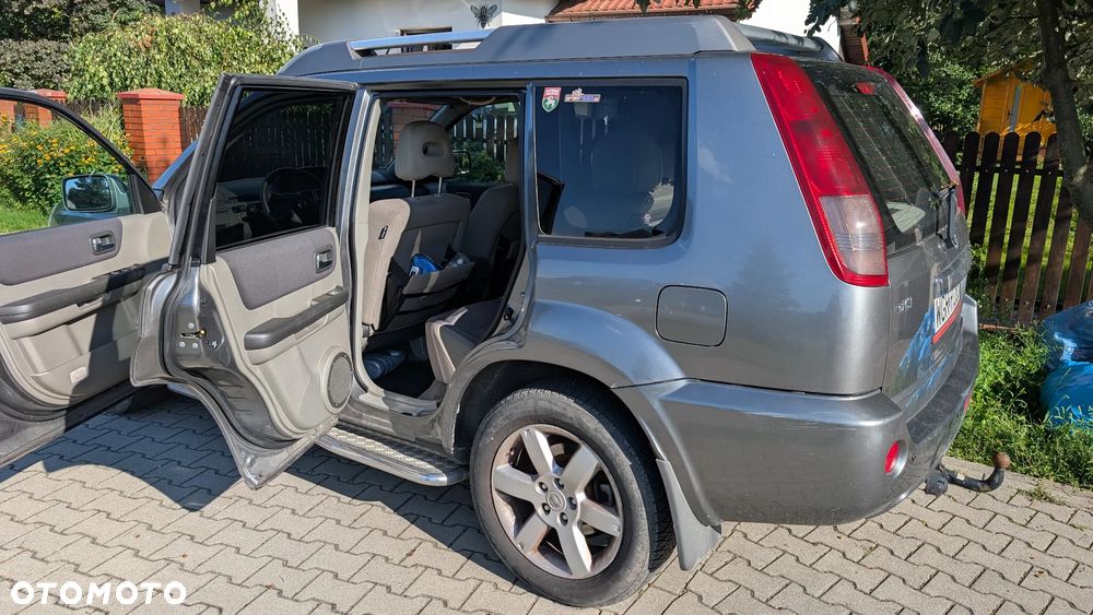 Nissan X-Trail 2.2 dCi 4x4 Columbia - 3