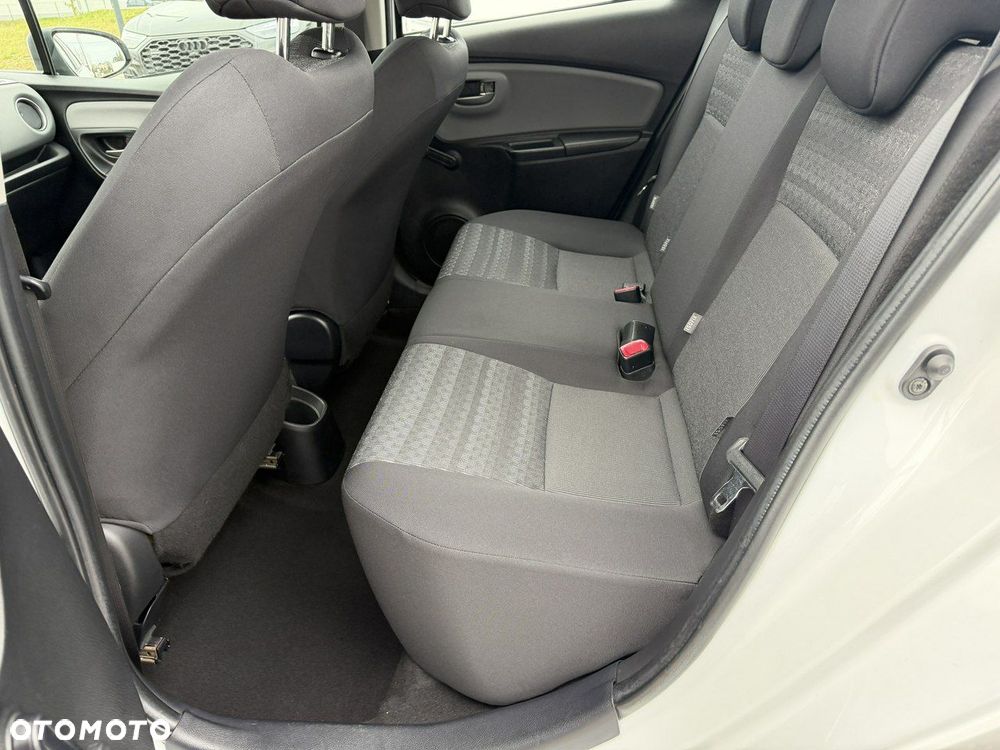 Toyota Yaris - 24