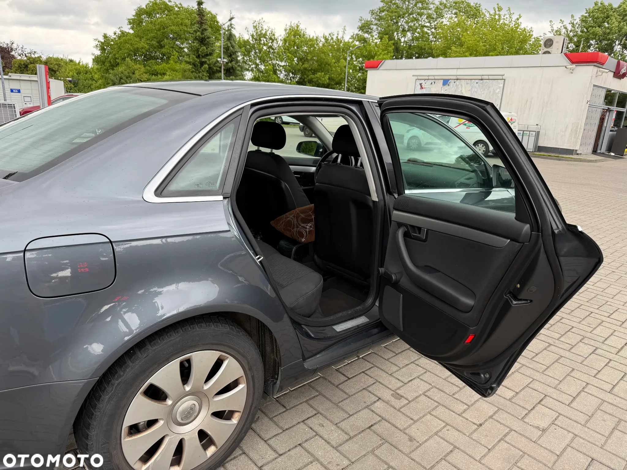 Audi A4 ver-2-0 - 11