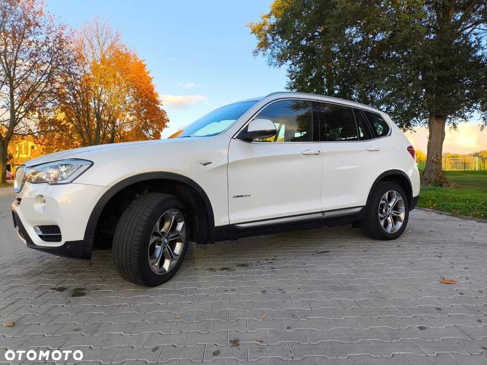 BMW X3 sDrive18d xLine - 17