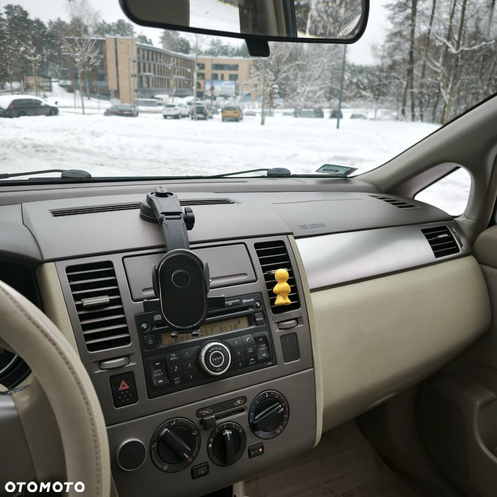 Nissan Tiida 1.6 Tekna - 8