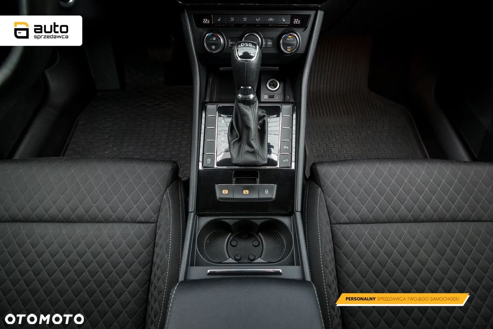 Skoda Superb 2.0 TDI Style DSG - 30
